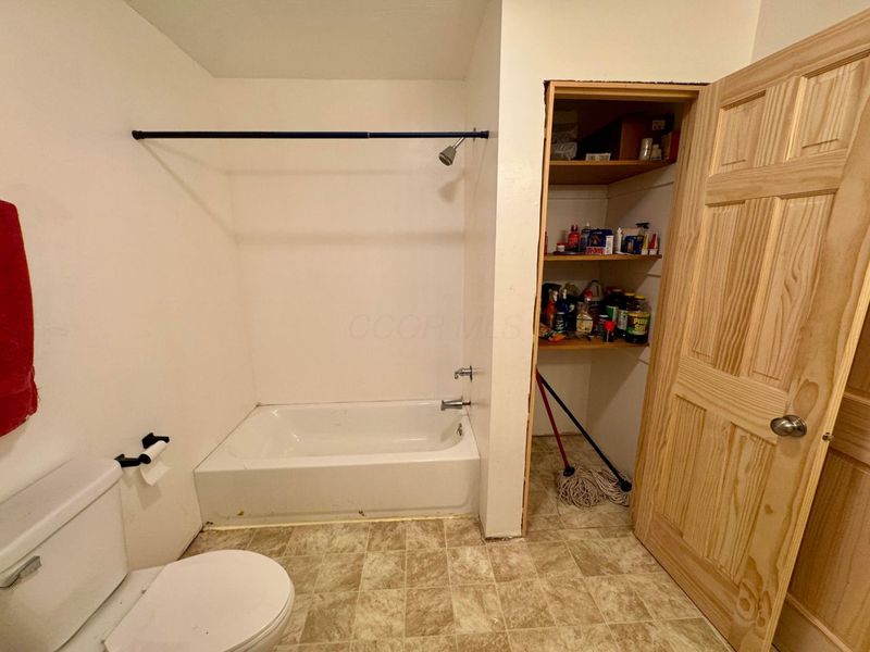 4 W Noble Street , Marengo, OH 43334 Photo 16