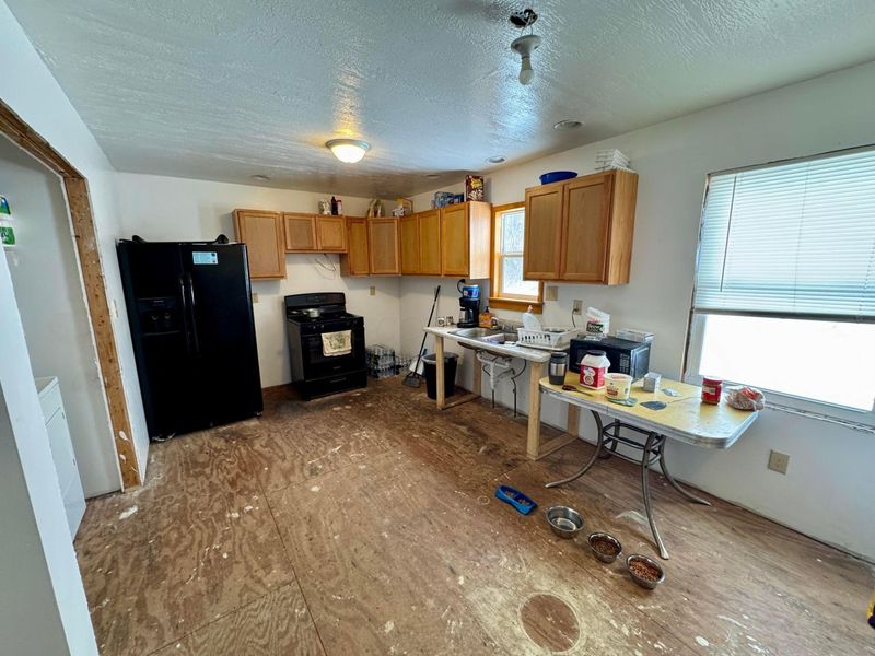 4 W Noble Street , Marengo, OH 43334 Photo 8