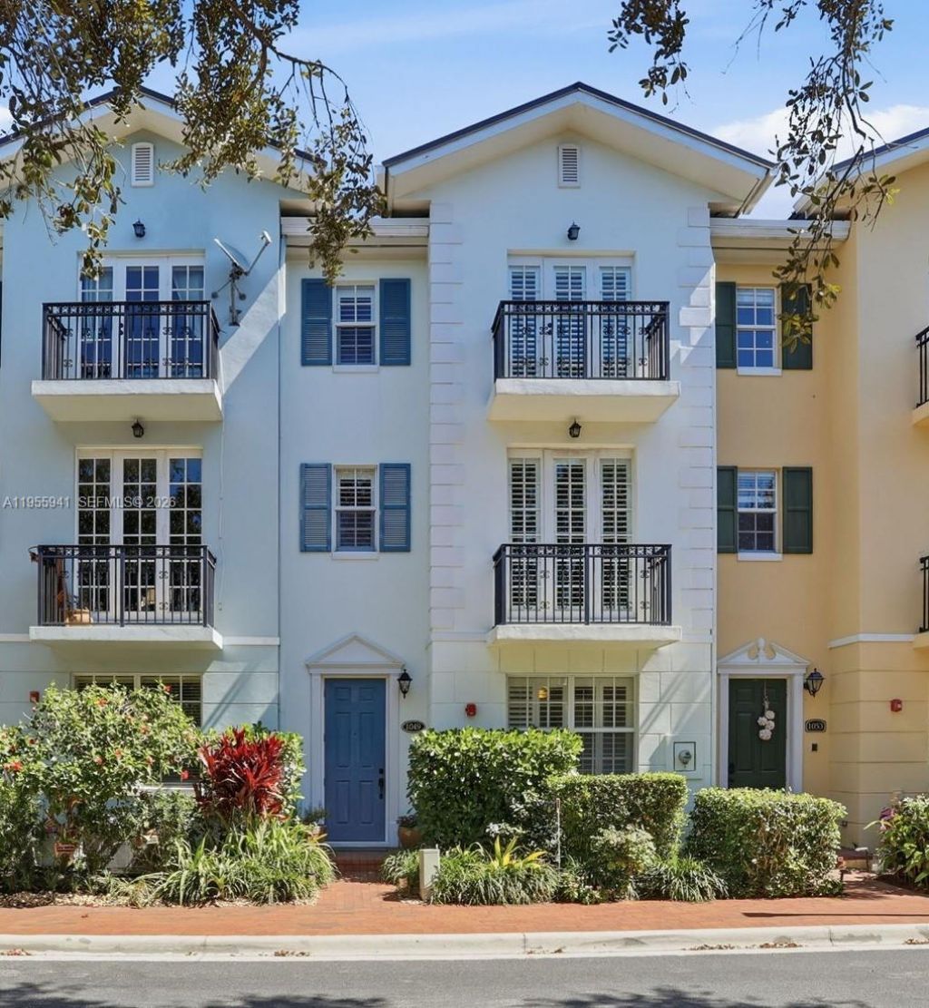 1049 W Heritage Club Cir, Delray Beach, FL 33483 Photo