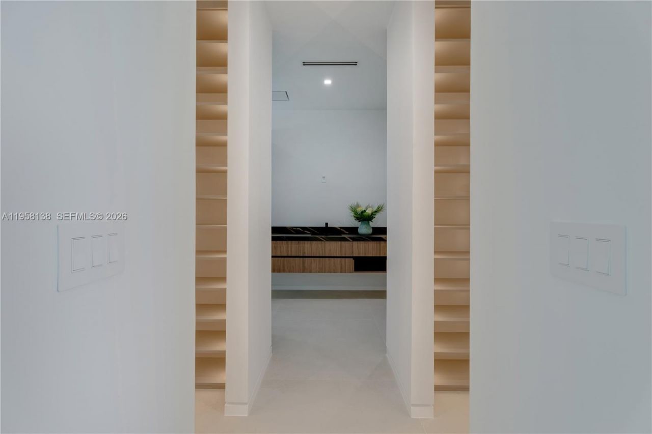 11000 SW 120th St , Miami, FL 33176 Photo