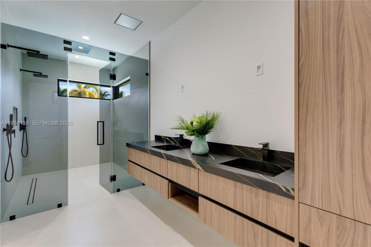 11000 SW 120th St , Miami, FL 33176 Photo