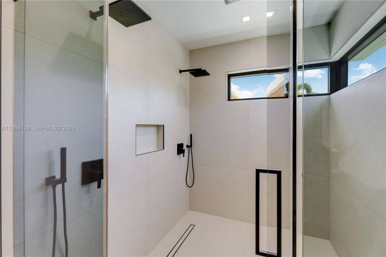 11000 SW 120th St , Miami, FL 33176 Photo