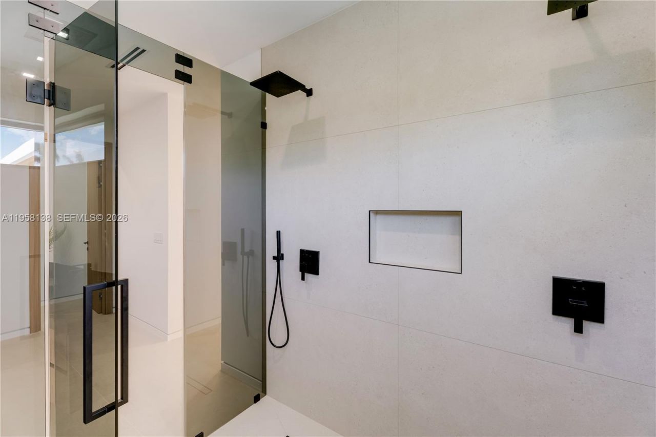 11000 SW 120th St , Miami, FL 33176 Photo