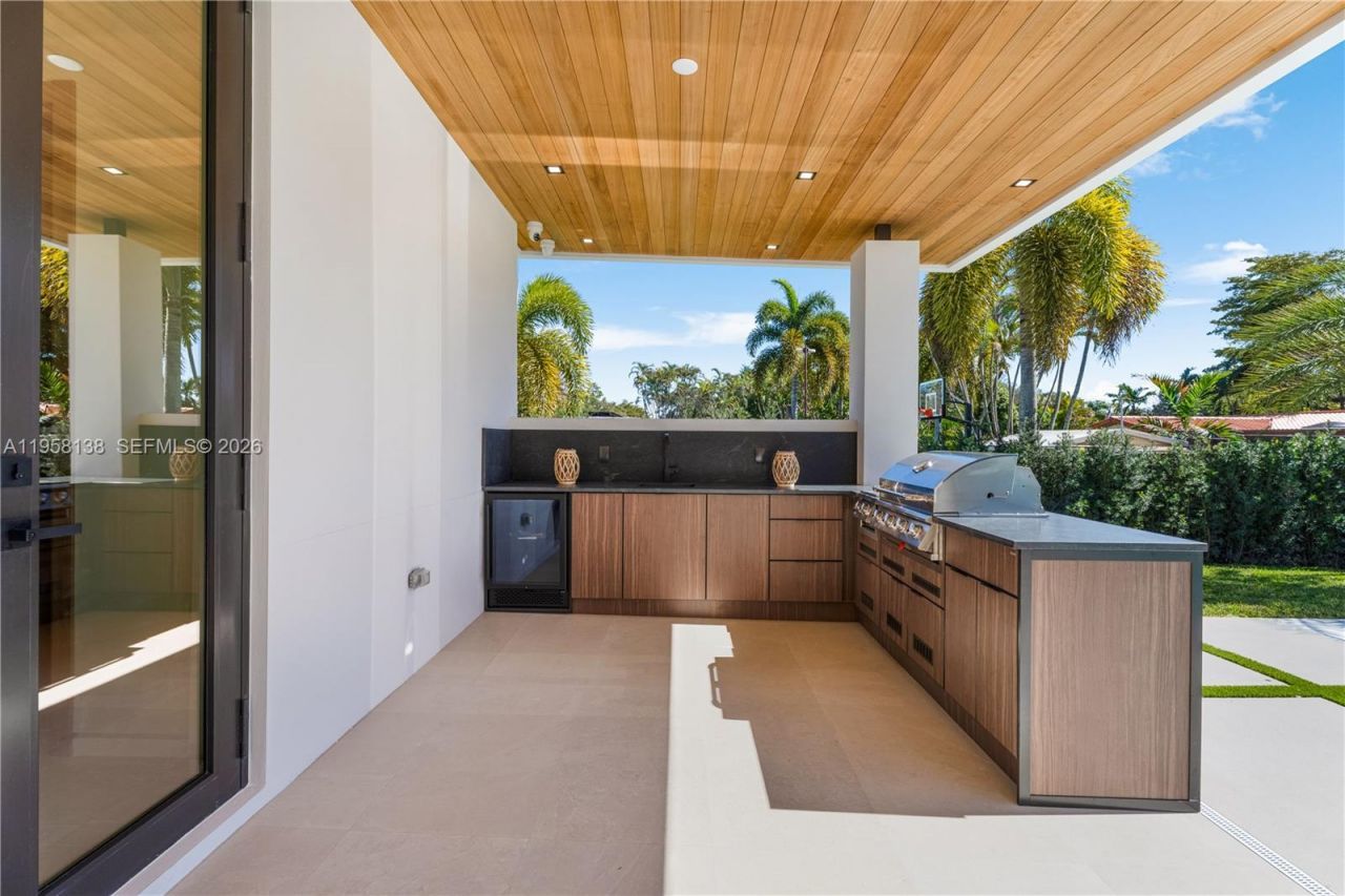 11000 SW 120th St , Miami, FL 33176 Photo