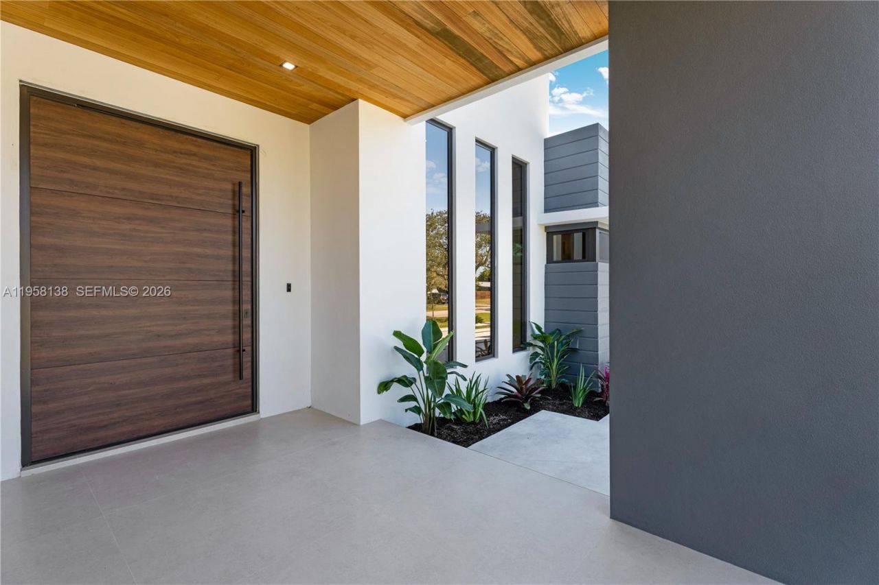 11000 SW 120th St , Miami, FL 33176 Photo