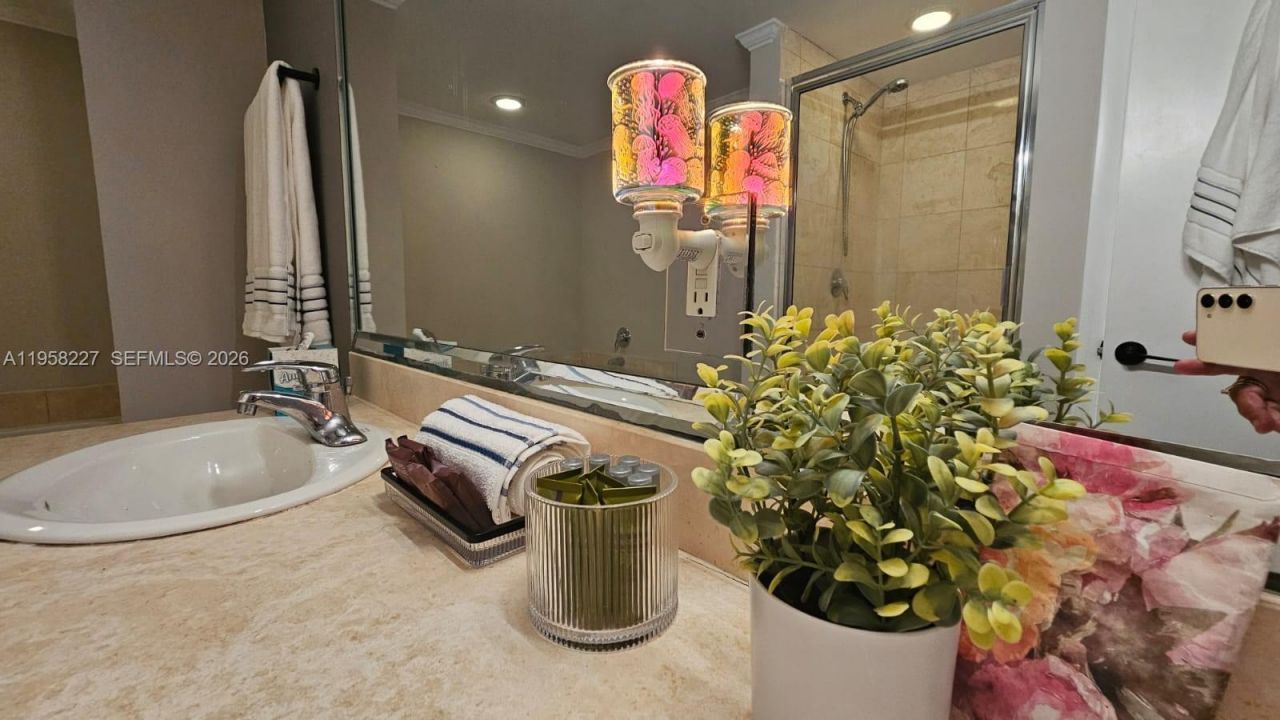 17375 Collins Ave , Unit 2304, Sunny Isles Beach, FL 33160 Photo