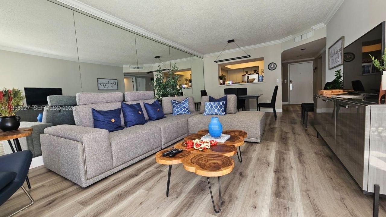 17375 Collins Ave , Unit 2304, Sunny Isles Beach, FL 33160 Photo