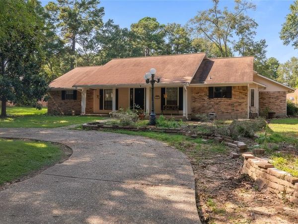 9803 Chase Island Drive, Shreveport, LA 71118