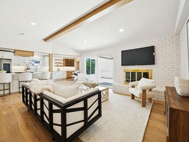 3145 Darvany Drive, Dallas, TX 75220