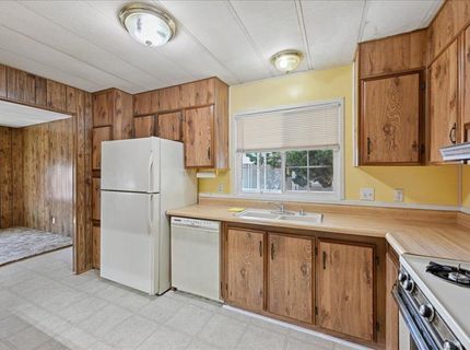 131 Hibiscus Ave, Sacramento, CA 95828 Photo