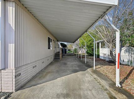 131 Hibiscus Ave, Sacramento, CA 95828 Photo