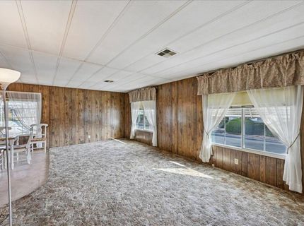 131 Hibiscus Ave, Sacramento, CA 95828 Photo