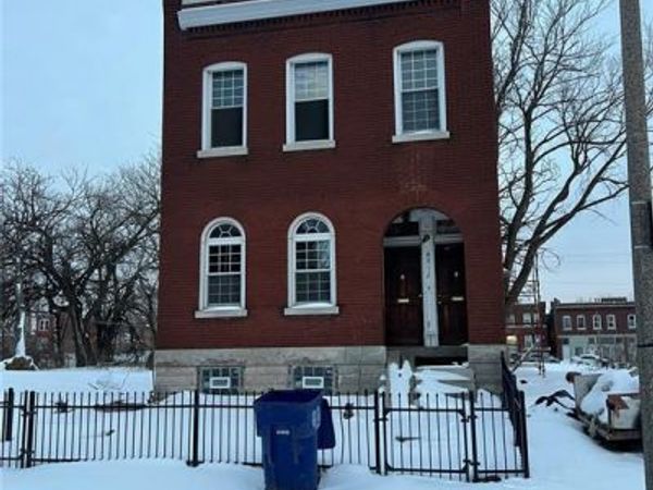 4312 College Avenue, St Louis, MO 63107