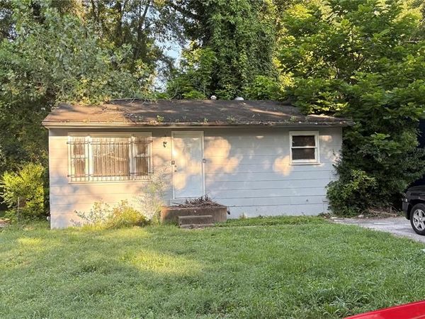 10235 Lord Drive, St Louis, MO 63136