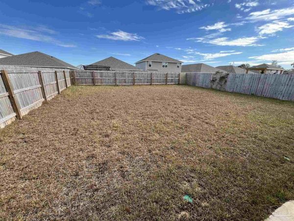 5450 Peach Dr, Pace, FL 32571