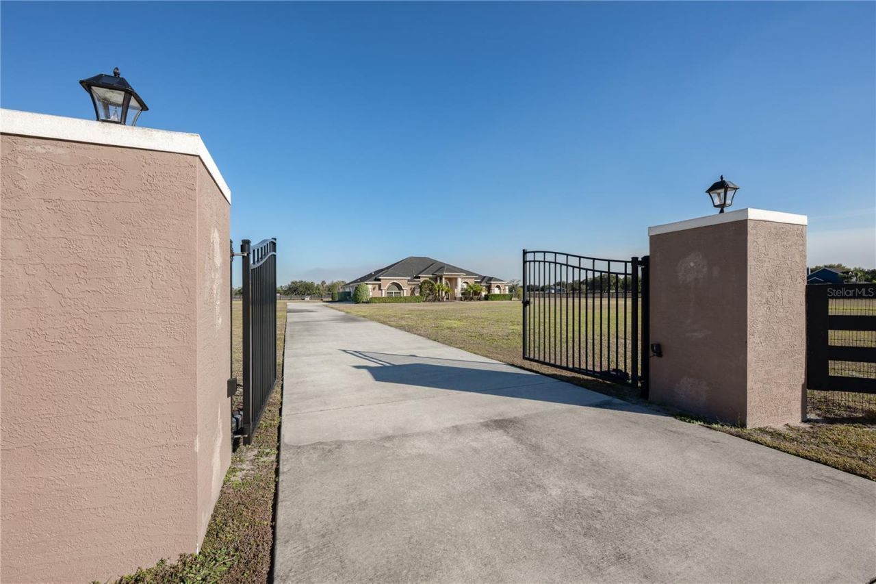 29222 Can Do Lane, Tavares, FL 32778 Photo