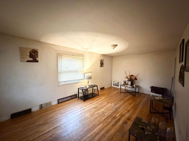 845 S Hampton Road, Columbus, OH 43227 Photo 2