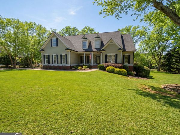 30 Lake Park Court, Sharpsburg, GA 30277