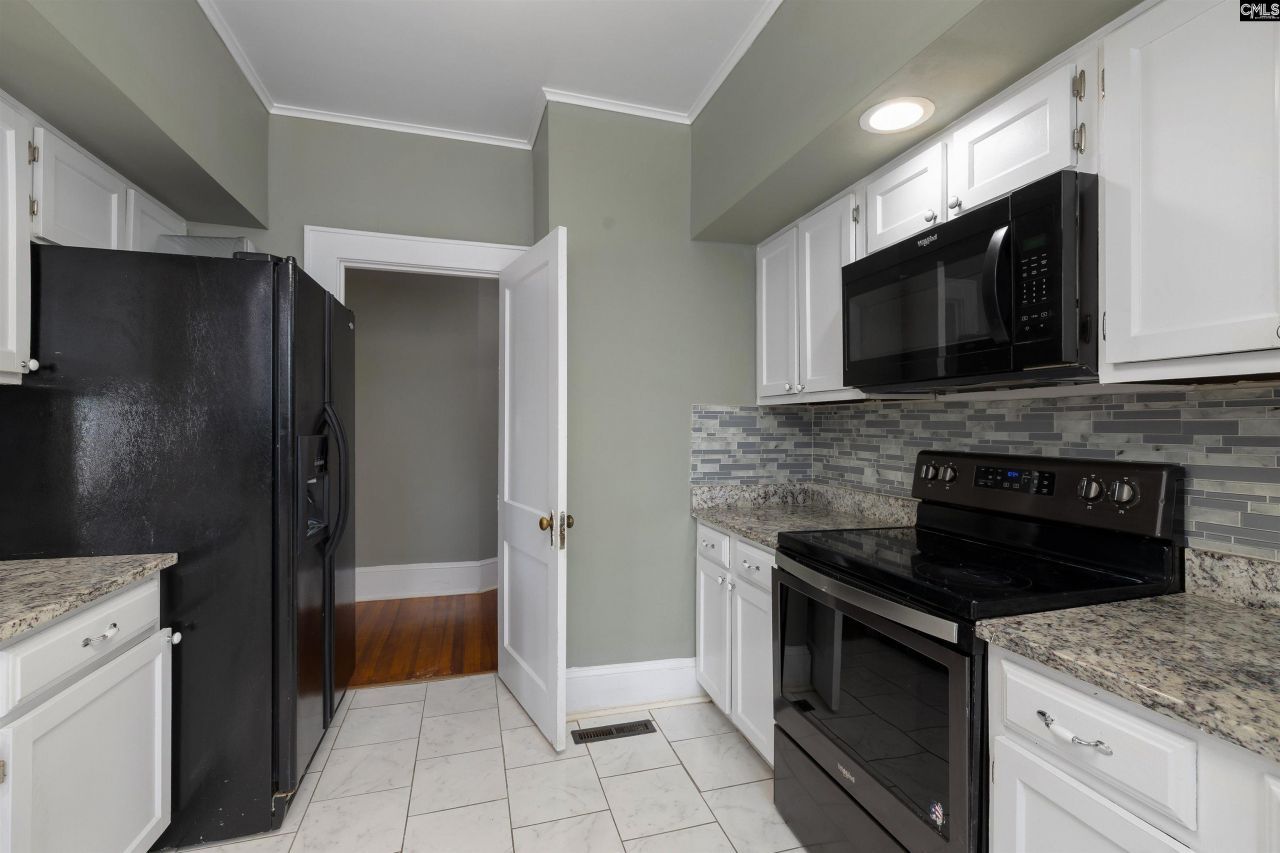 3 Warren Court Photo 10