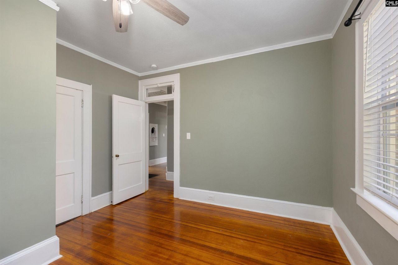 3 Warren Court Photo 14