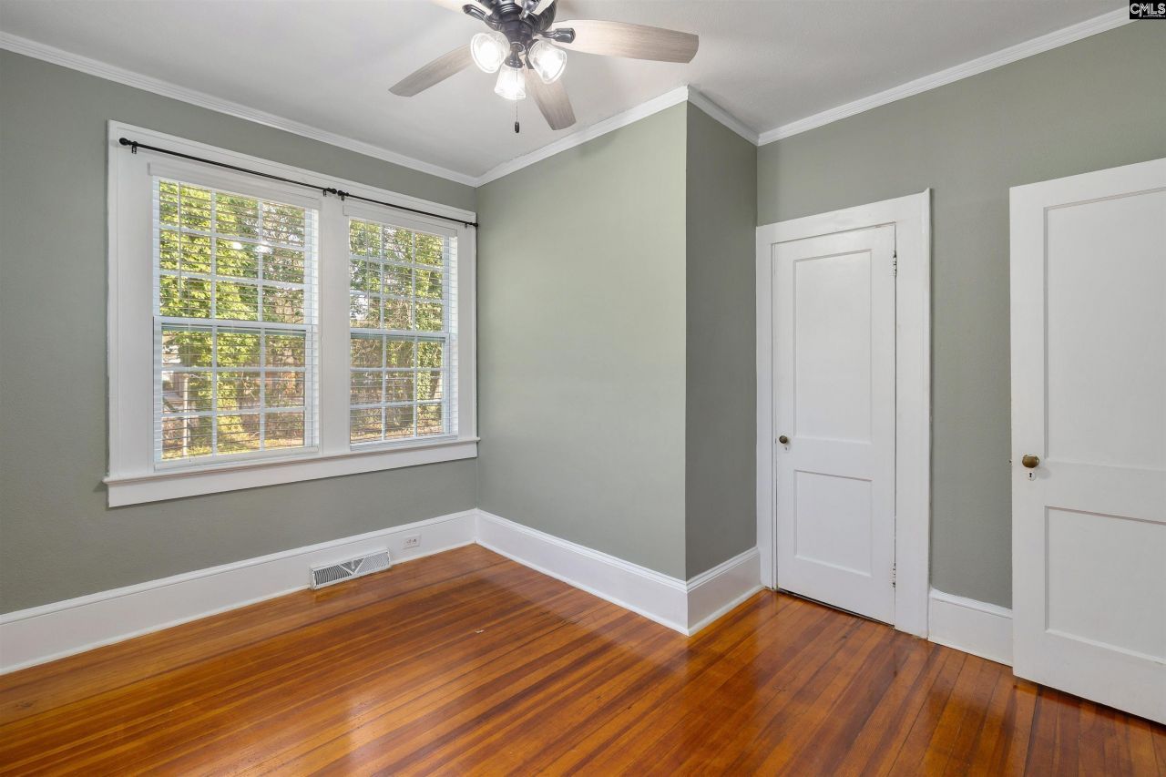 3 Warren Court Photo 15