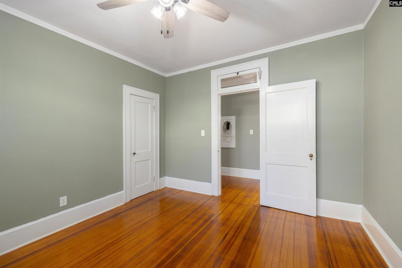 3 Warren Court Photo 17