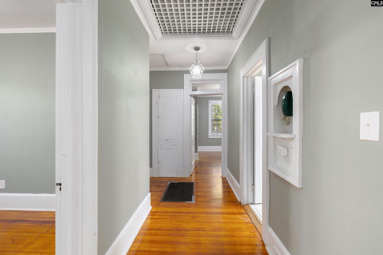 3 Warren Court Photo 19