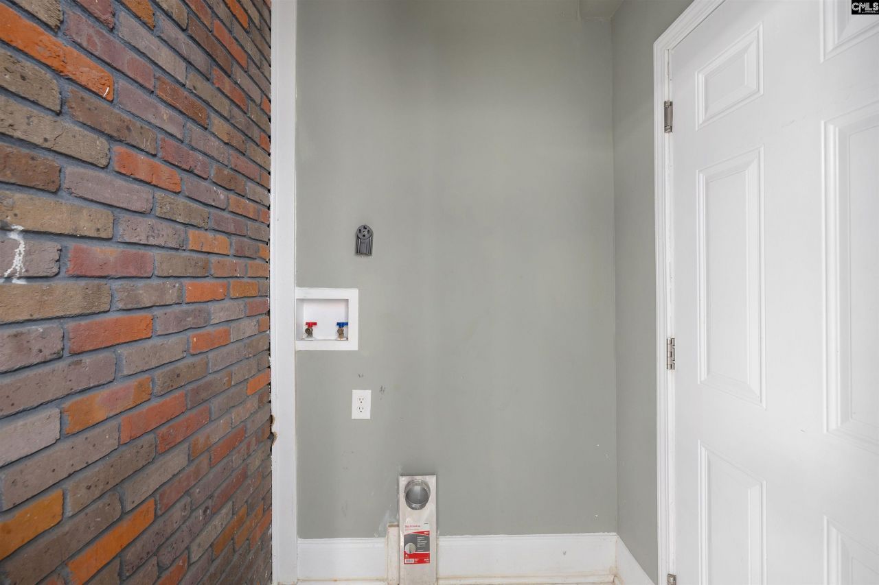 3 Warren Court Photo 27