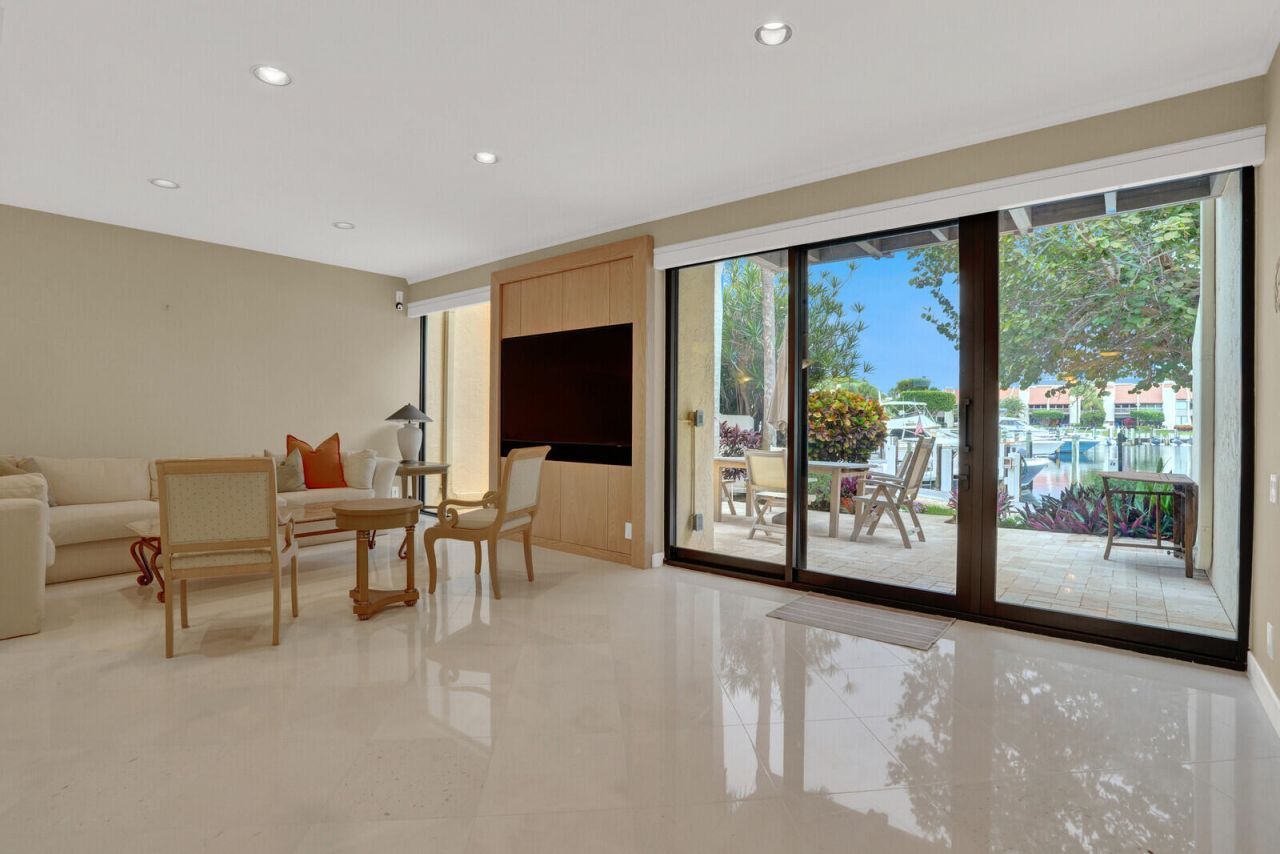 2717 N Ocean Boulevard, Unit 2, Boca Raton, FL 33431 Photo