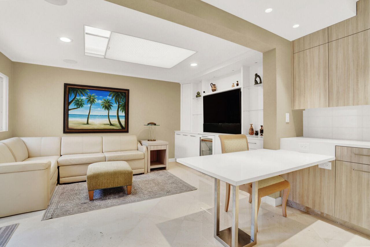 2717 N Ocean Boulevard, Unit 2, Boca Raton, FL 33431 Photo