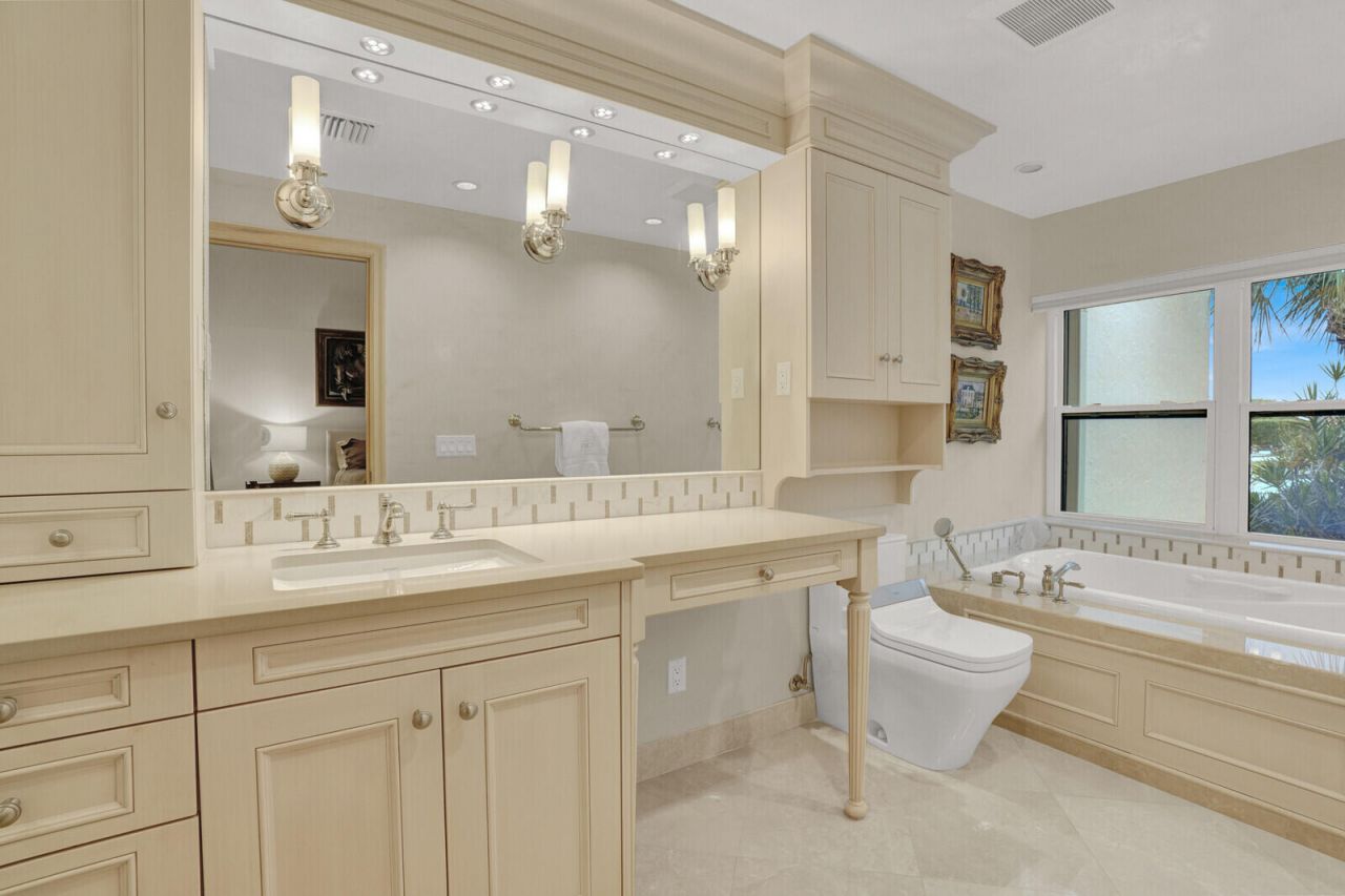 2717 N Ocean Boulevard, Unit 2, Boca Raton, FL 33431 Photo