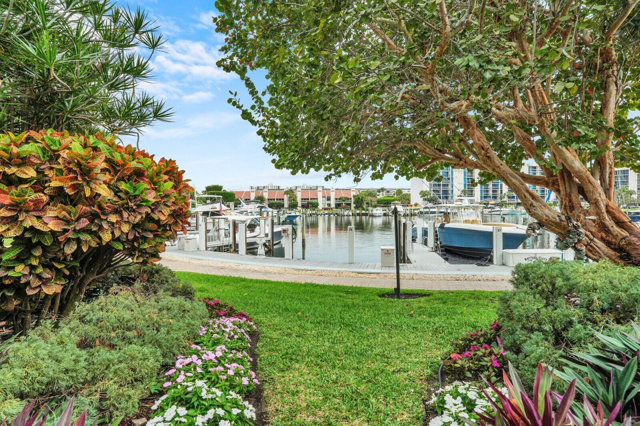 2717 N Ocean Boulevard, Unit 2, Boca Raton, FL 33431 Photo