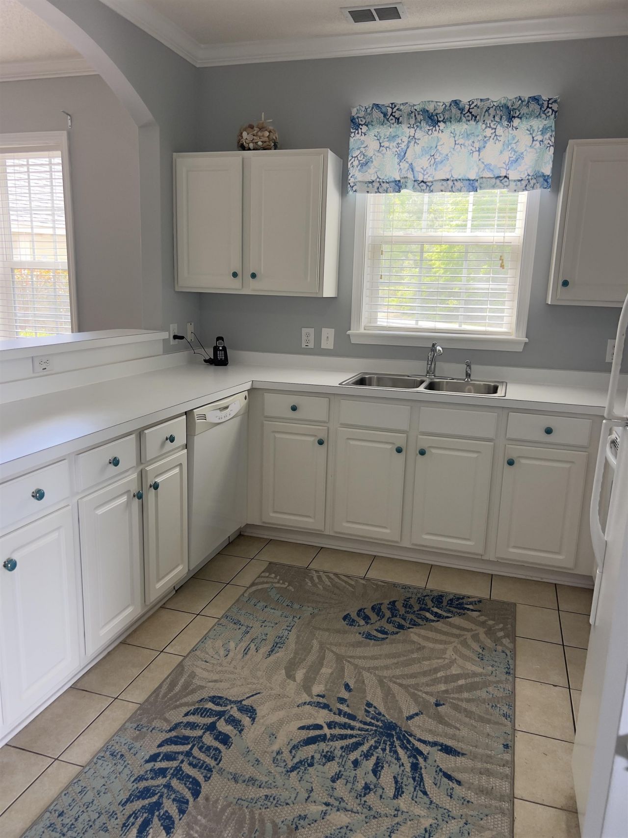 6015 Catalina Dr. Photo 11