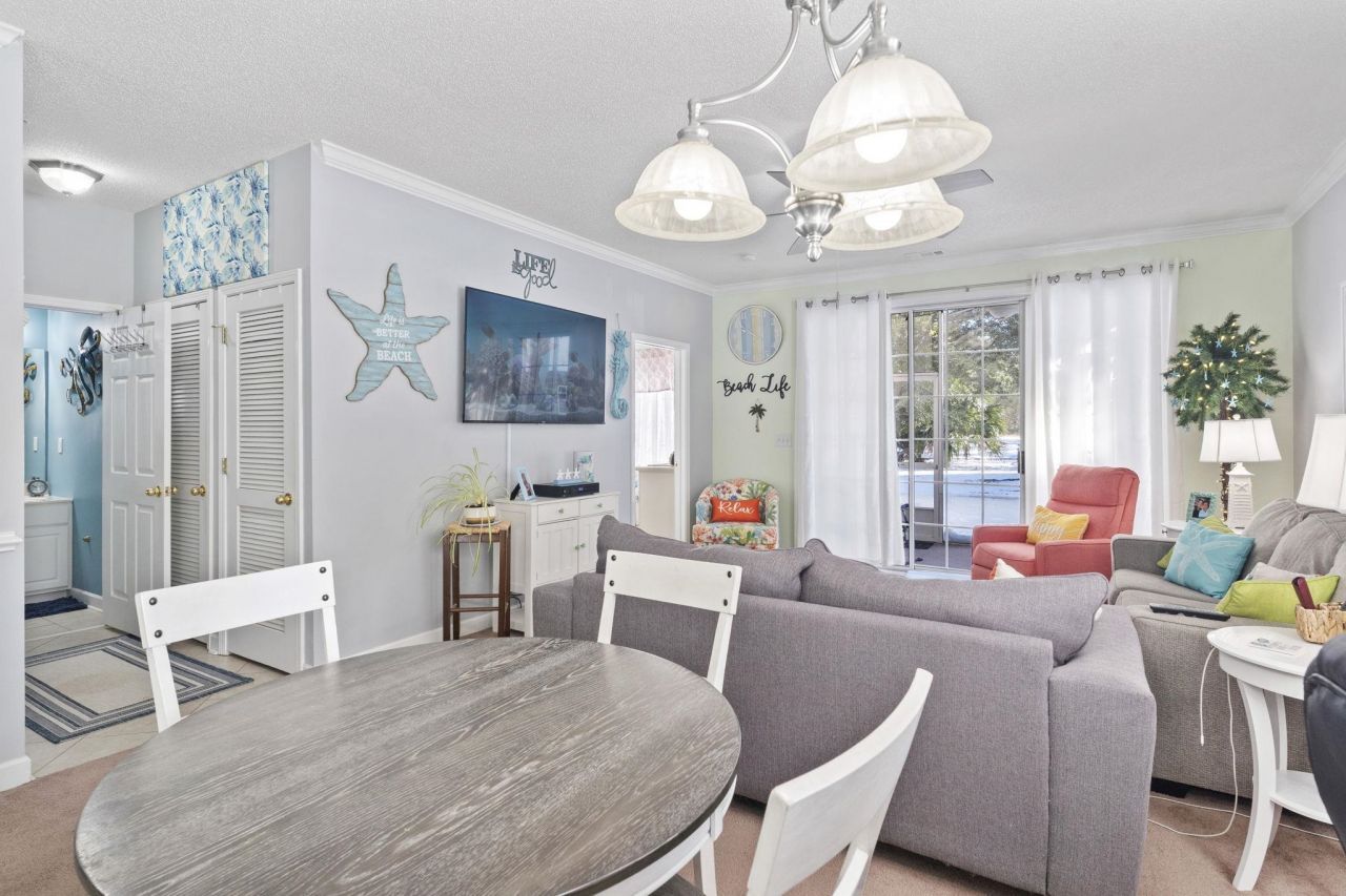 6015 Catalina Dr. Photo 12