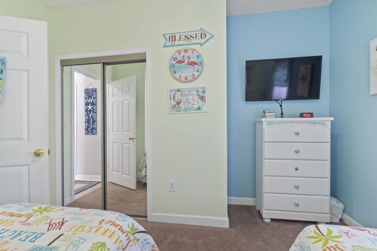 6015 Catalina Dr. Photo 17