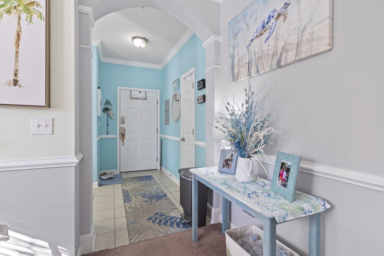 6015 Catalina Dr. Photo 4