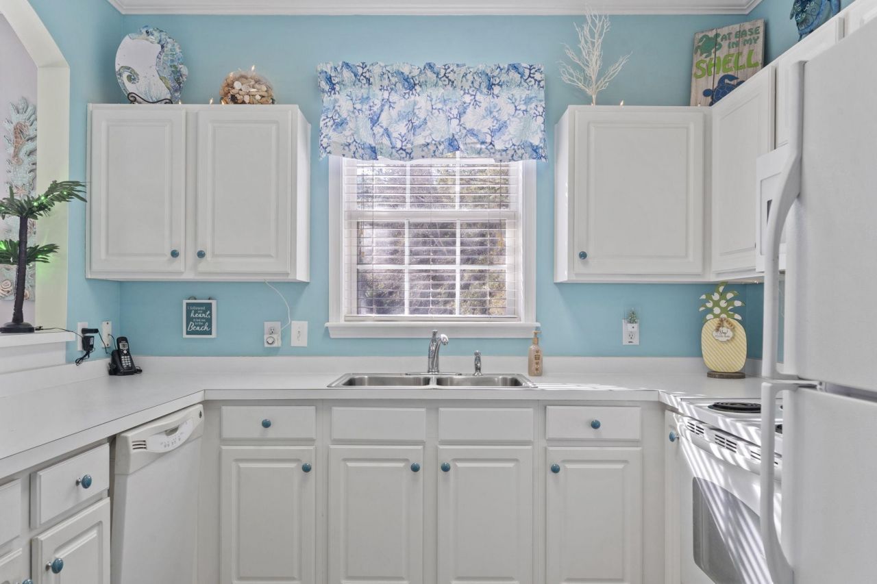 6015 Catalina Dr. Photo 6