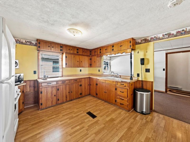 2128 S Bayview Drive, Marblehead, OH 43440 Photo 9