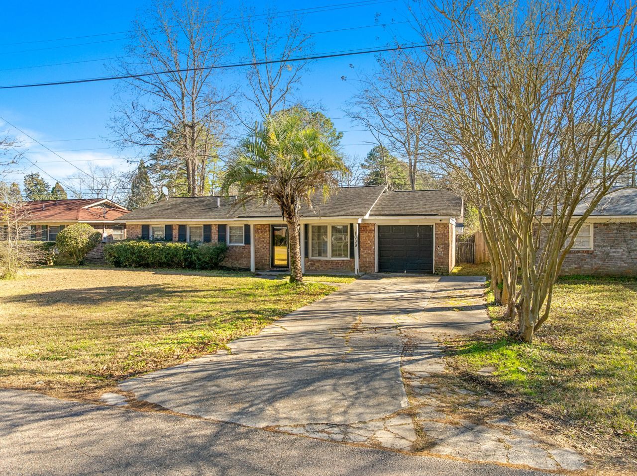 1009 Margaret Drive Photo 2