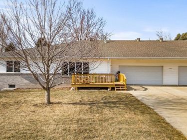 300 & 304 S 7th Street, Unit 1-8, Tekamah, NE 68061