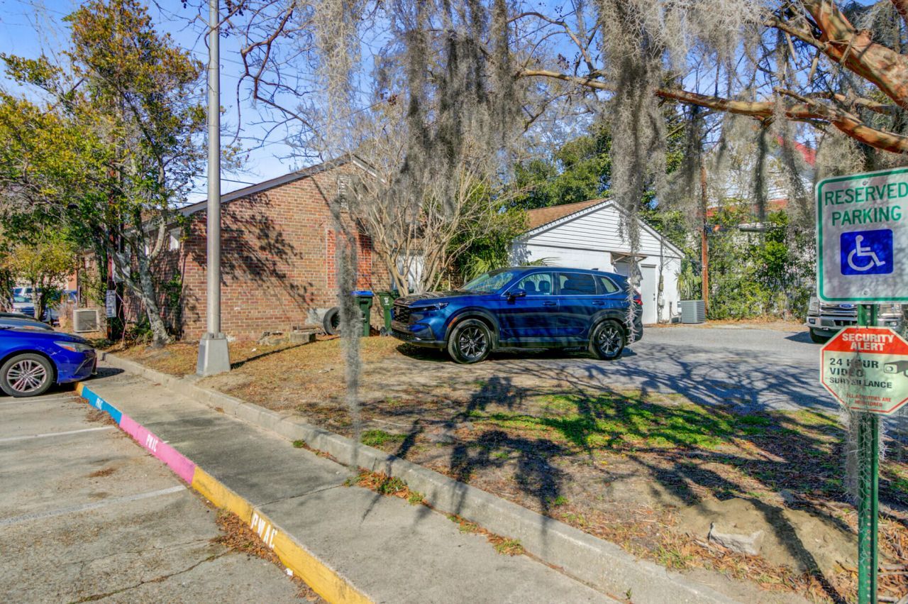 123 S Cedar Street Photo 18