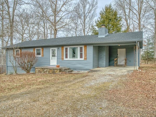 317 Norman Dr, Crossville, TN 38571