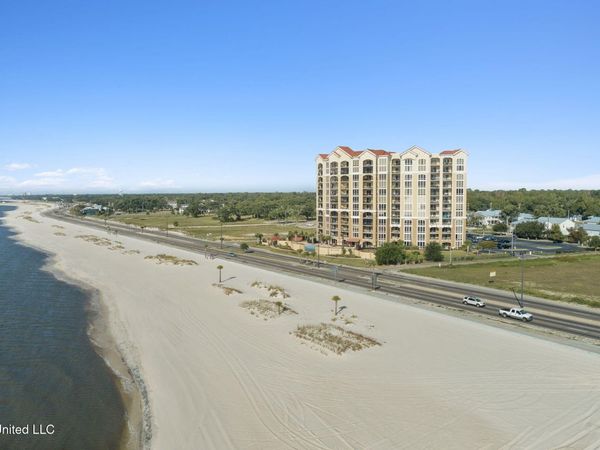 1200 Beach Drive, Gulfport, MS 39507
