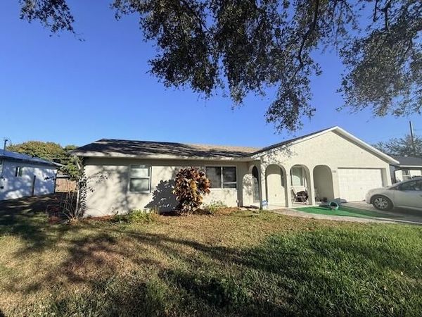 2281 SE Belvedere Street, Port Saint Lucie, FL 34984
