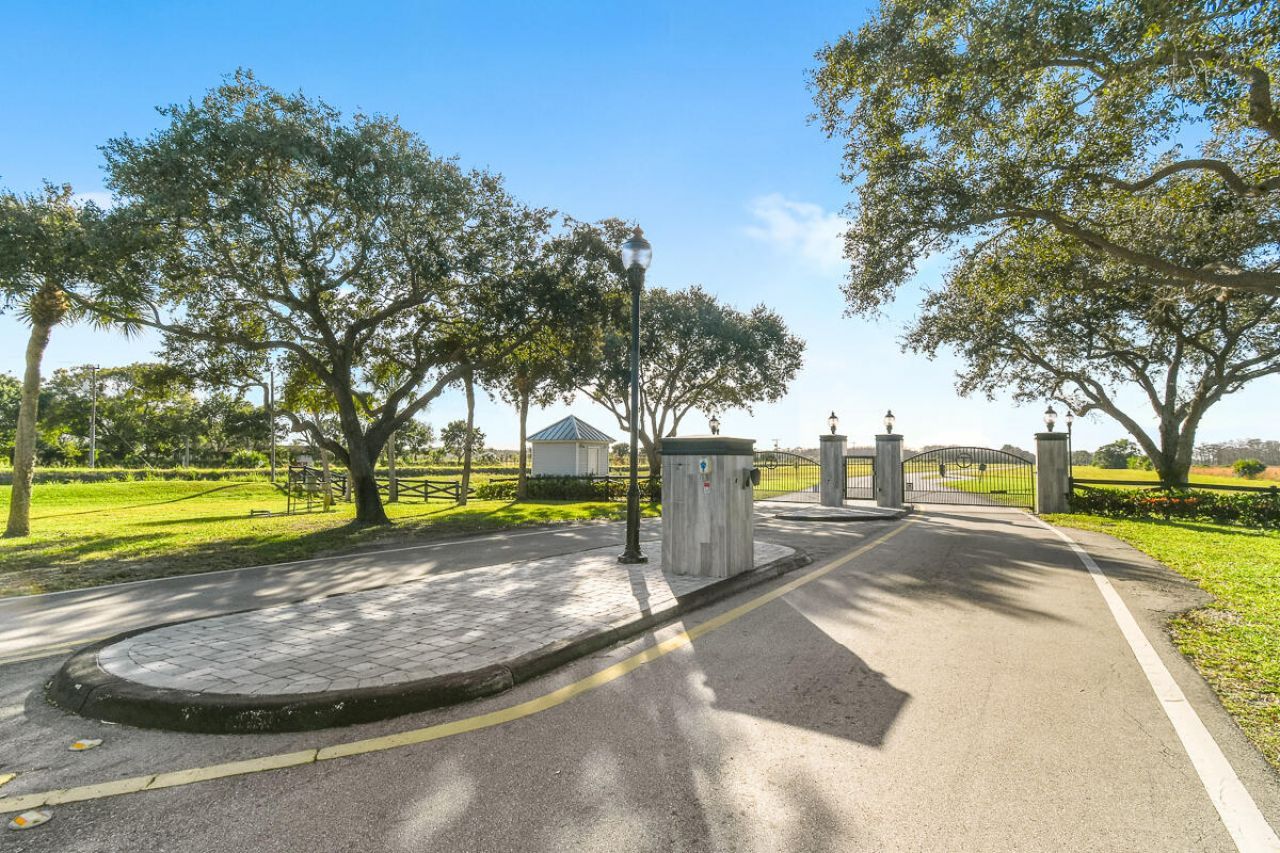 2541 SW Trailside Path, Stuart, FL 34997 Photo