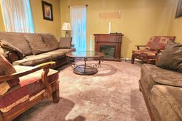 1290 Oaklane Drive  photo 4