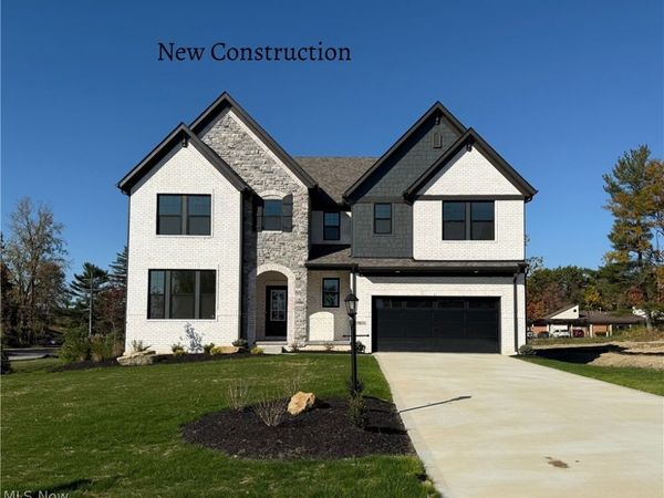 7824 Harley Hills Drive, North Royalton, OH 44133