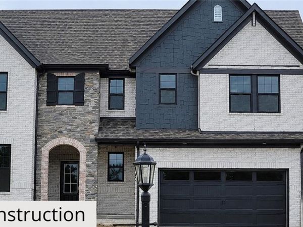 7824 Harley Hills Drive, North Royalton, OH 44133