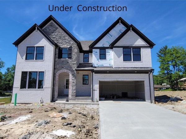 7824 Harley Hills Drive, North Royalton, OH 44133
