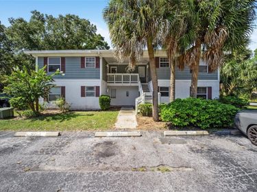 8202 FAIRWAYS CIRCLE, Unit B202, OCALA, FL 34472